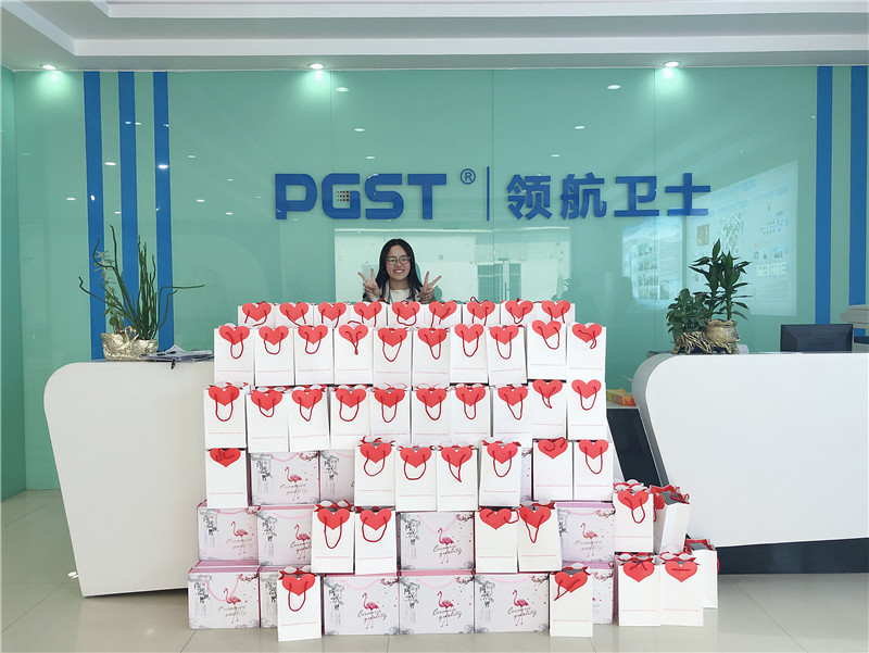三八婦女節(jié)，領航集團為全體女員工發(fā)放溫馨福利(圖2)