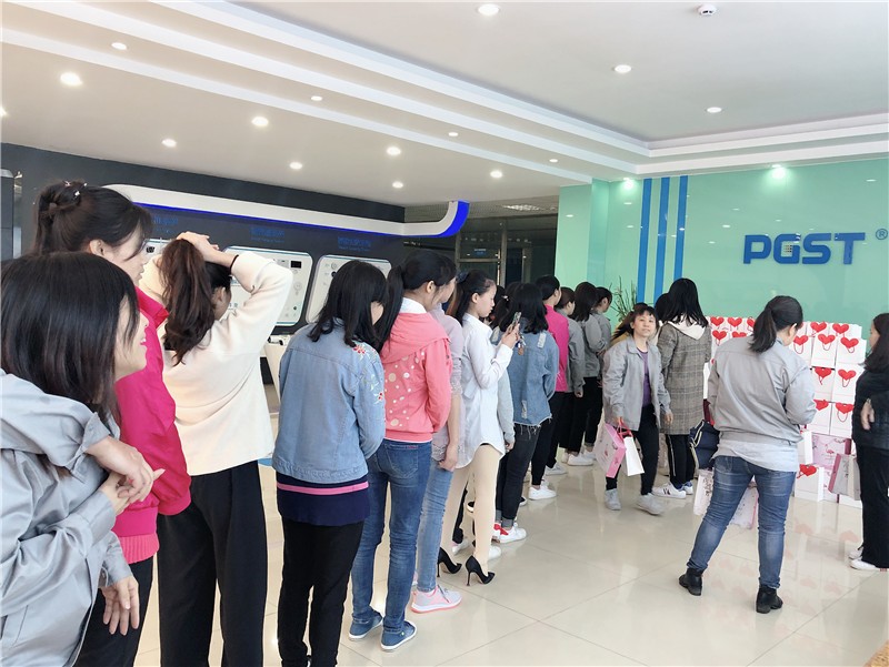 三八婦女節(jié)，領航集團為全體女員工發(fā)放溫馨福利